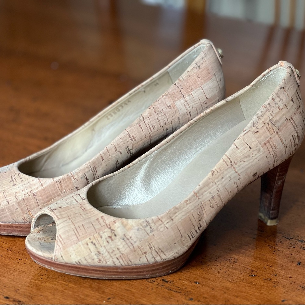 Elegant Peep-Toe Cork Heels